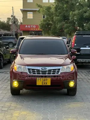 Subaru Forester 2011 Maroon