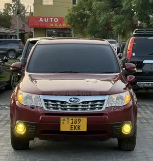 Subaru Forester 2011 Maroon