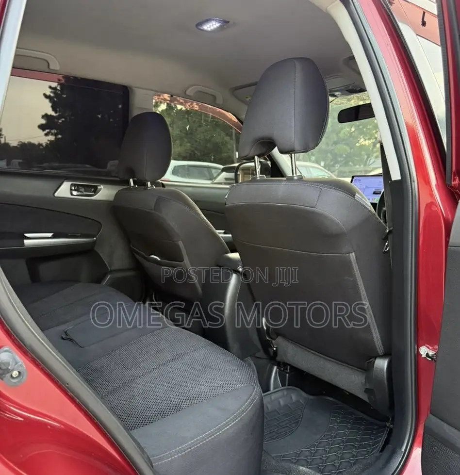 Subaru Forester 2011 Maroon