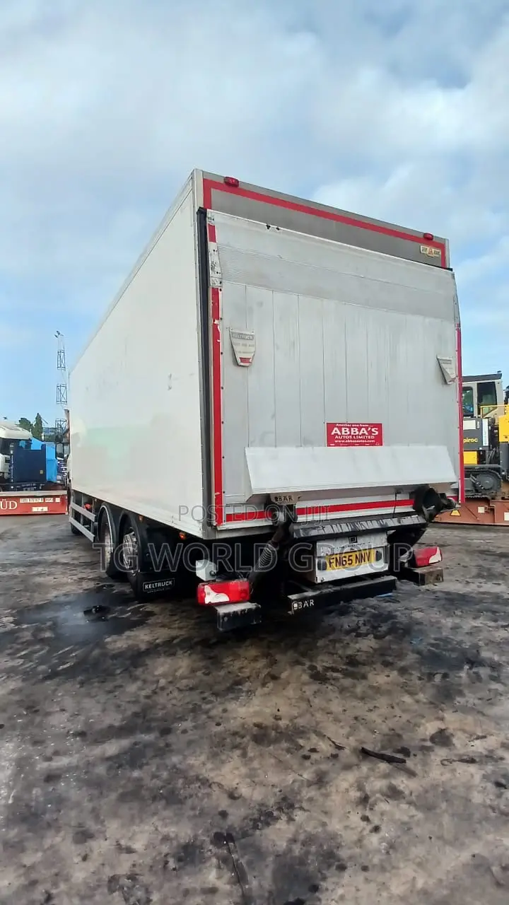 2015 Scania P380 Refrigerator Truck