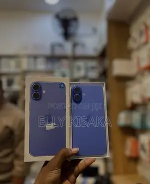 New Apple iPhone 16 256 GB Blue