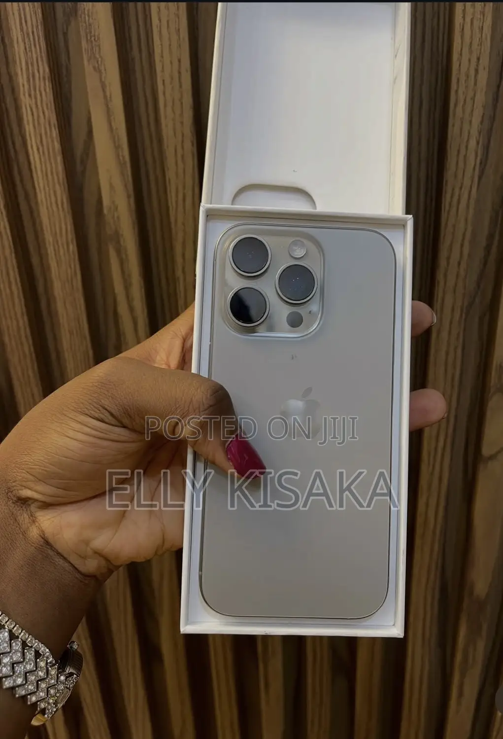 New Apple iPhone 16 Pro Max 256 GB Silver