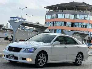 Toyota Crown 2007 White