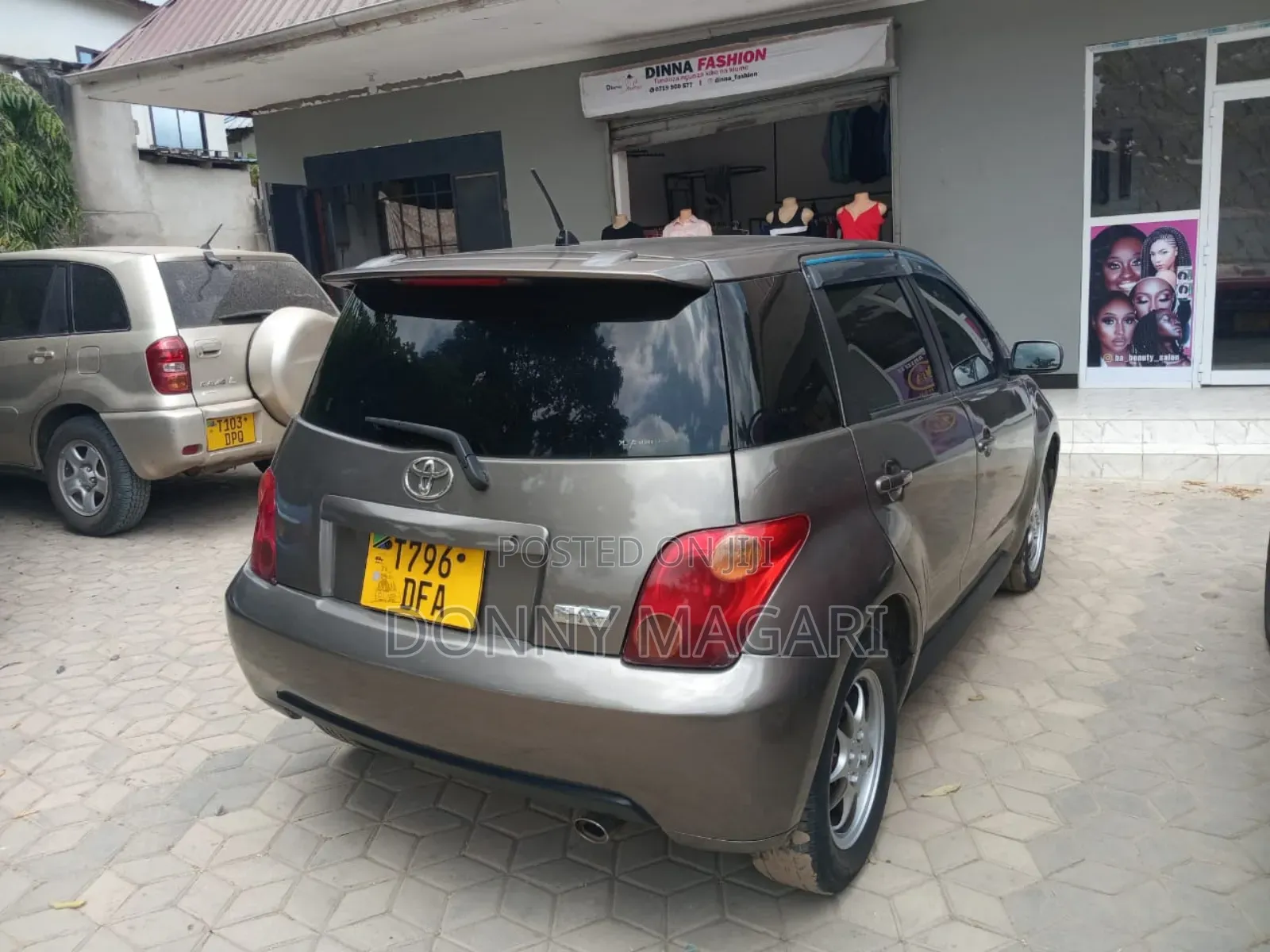 Toyota IST 2004 Gray