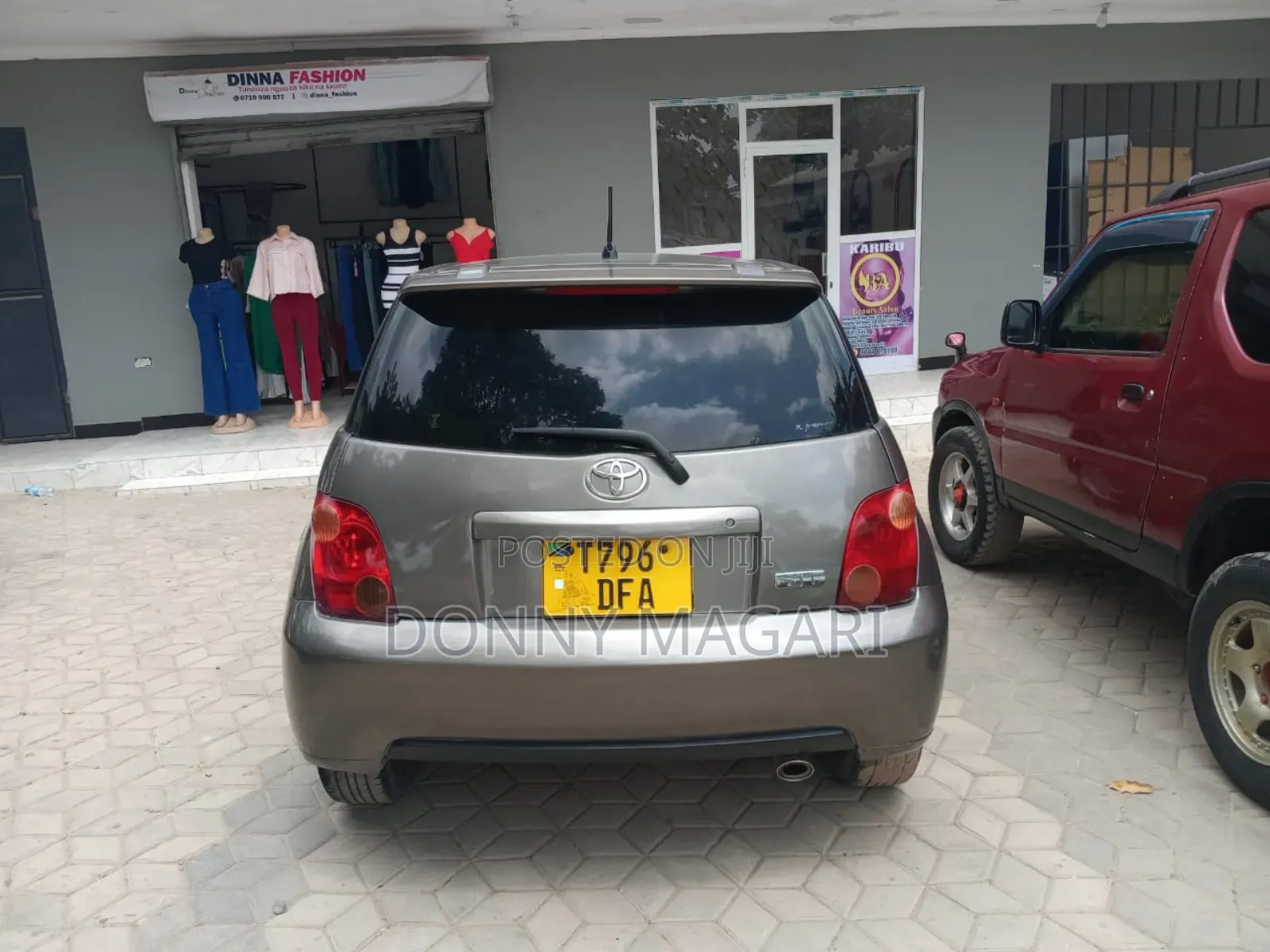 Toyota IST 2004 Gray