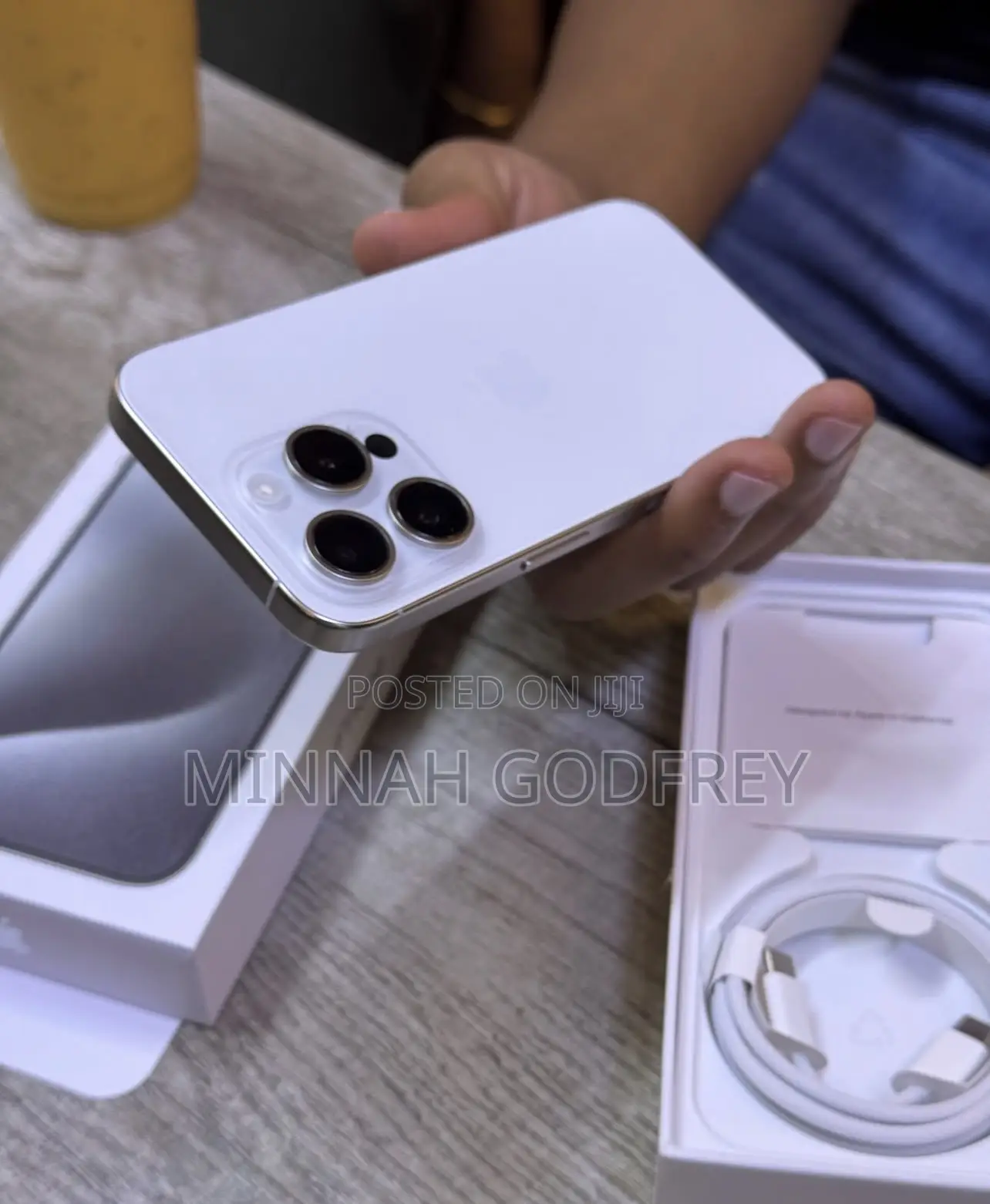 New Apple iPhone 15 Pro Max 256 GB White