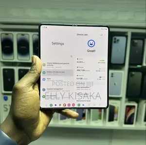 New Samsung Galaxy Z Fold4 256 GB Gray