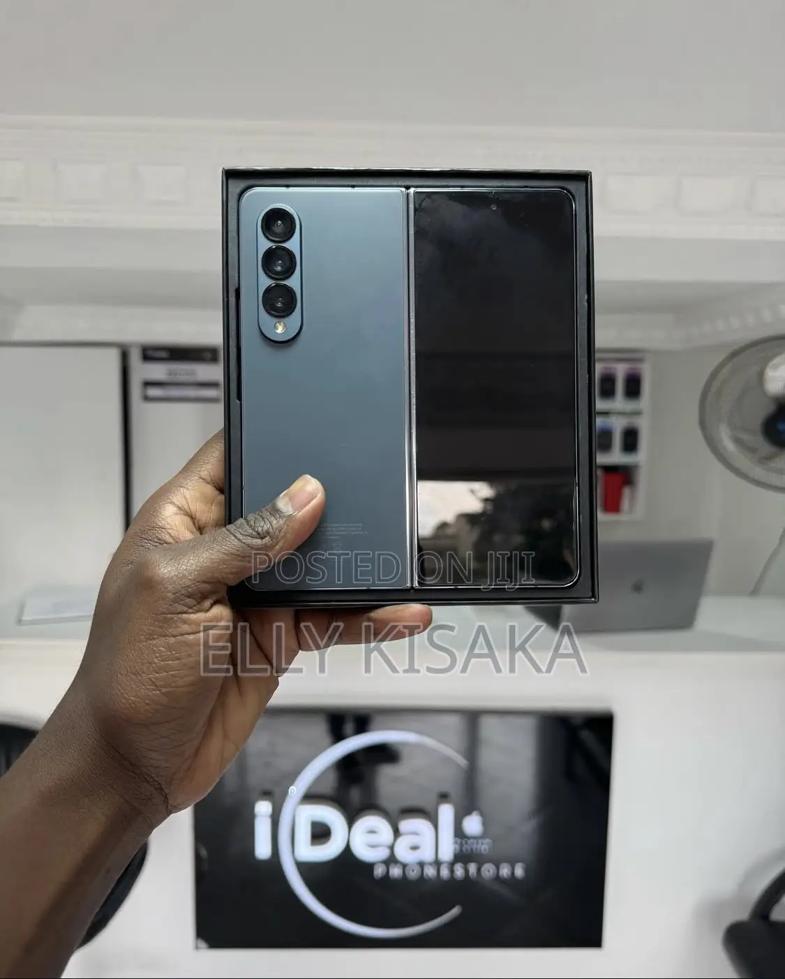 New Samsung Galaxy Z Fold4 256 GB Gray