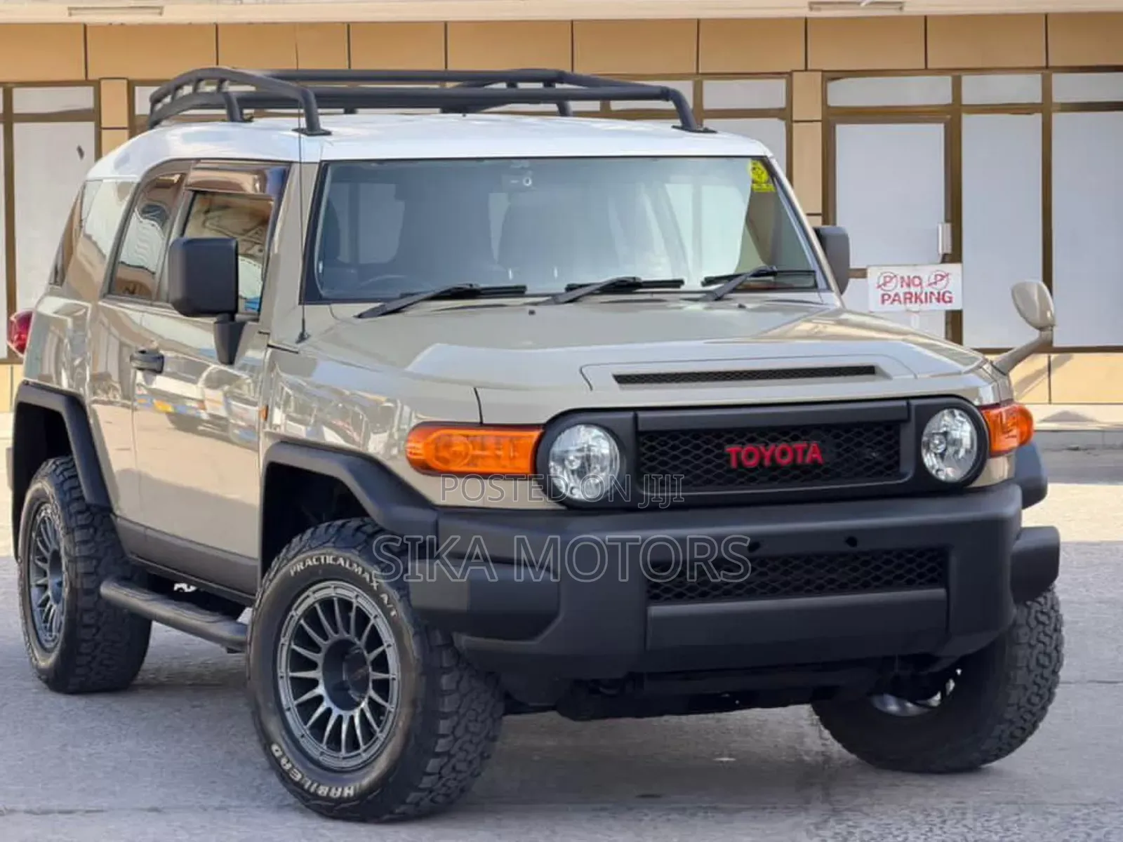 Toyota FJ Cruiser 4X2 2013 Ivory