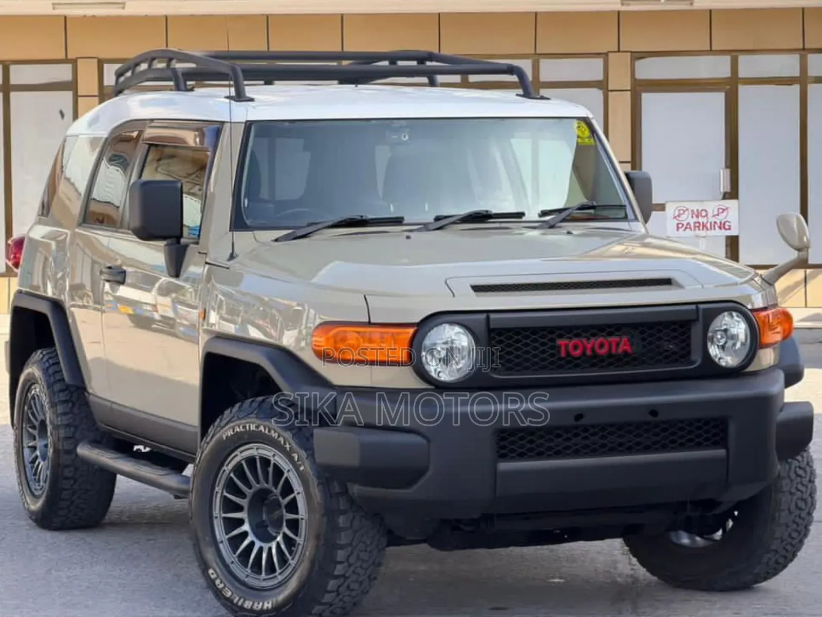 Toyota FJ Cruiser 4X2 2013 Ivory