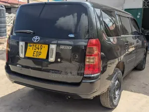 Toyota Succeed 2002 Black