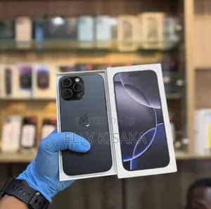 New Apple iPhone 16 Pro Max 256 GB Black