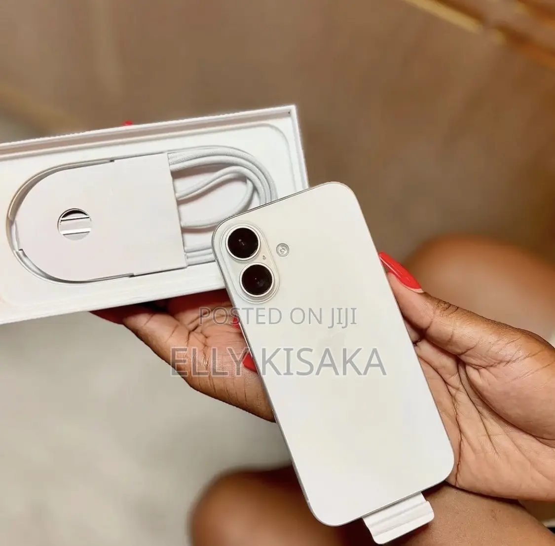 New Apple iPhone 16 128 GB White