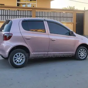 Toyota Vitz 2003 Pink