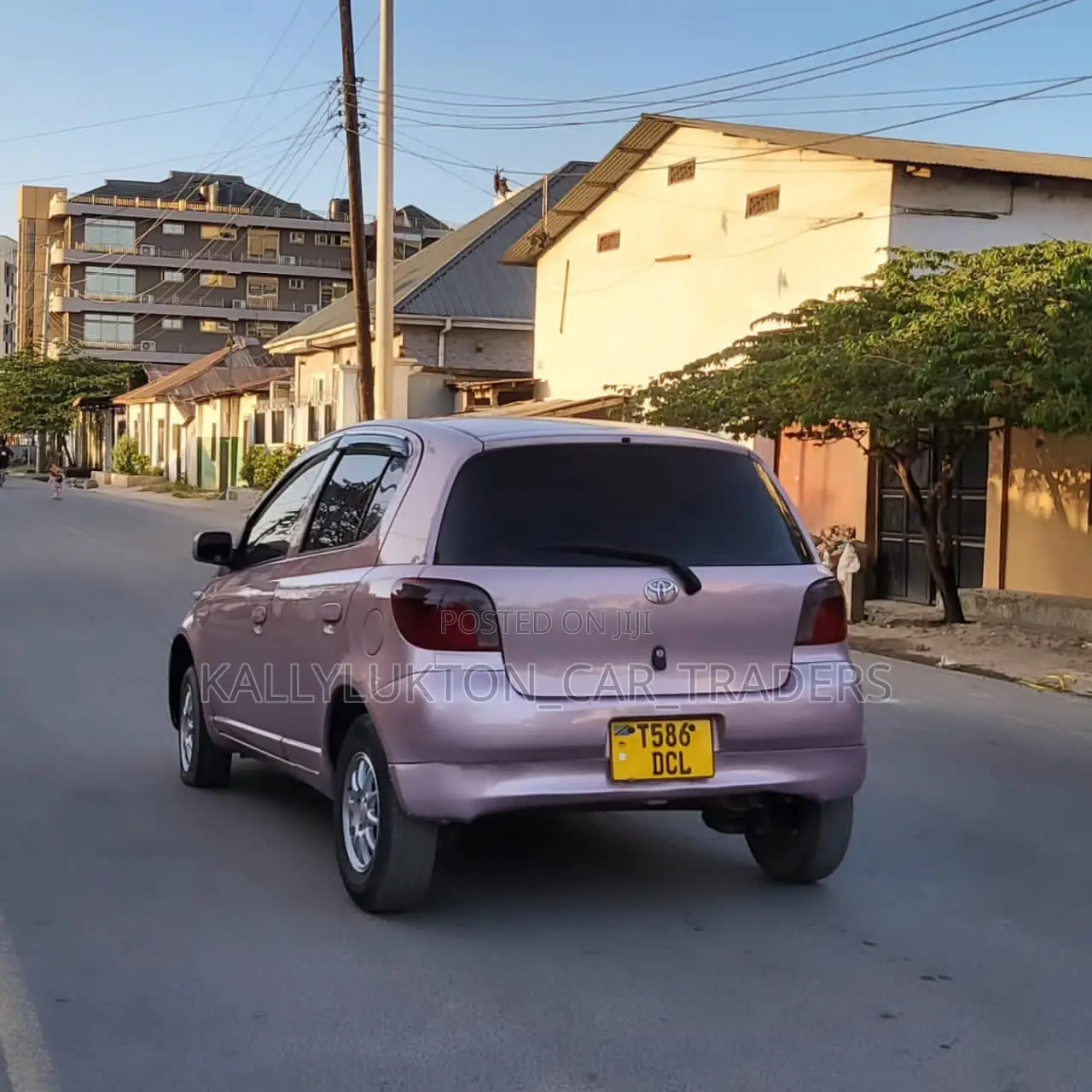 Toyota Vitz 2003 Pink