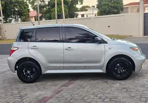 Toyota IST 2005 Silver