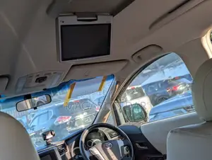 Toyota Alphard 2008 Silver