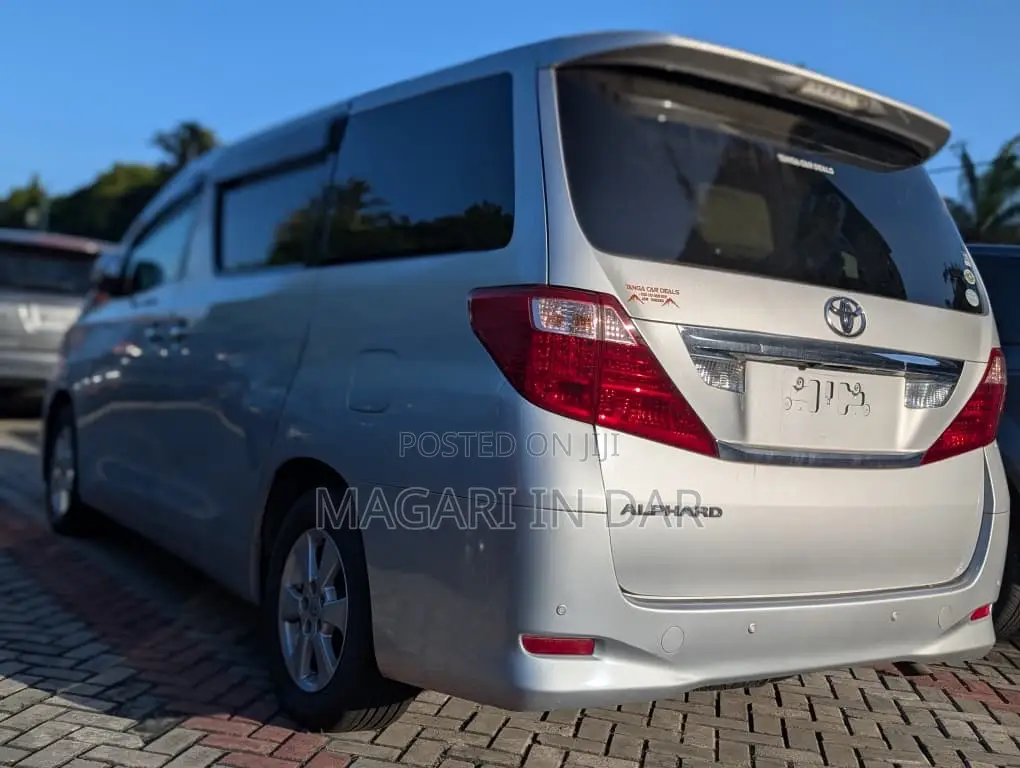 Toyota Alphard 2008 Silver