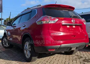 Nissan X-Trail 2015 Red