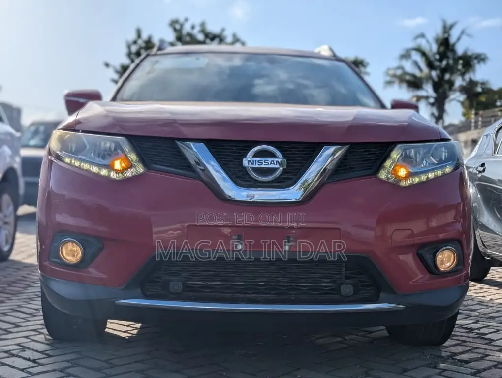 Nissan X-Trail 2015 Red