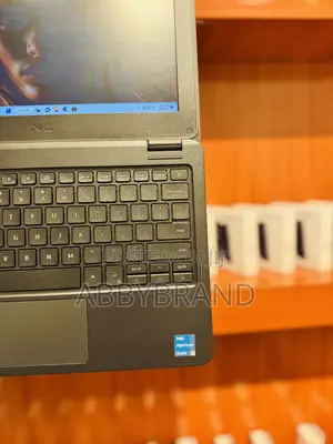 Laptop Dell Latitude 3120 8GB Intel SSD 128GB