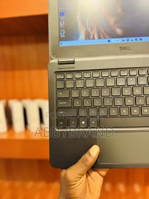 Laptop Dell Latitude 3120 8GB Intel SSD 128GB