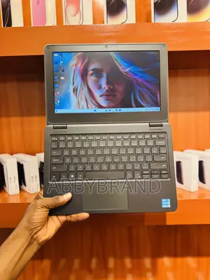 Laptop Dell Latitude 3120 8GB Intel SSD 128GB