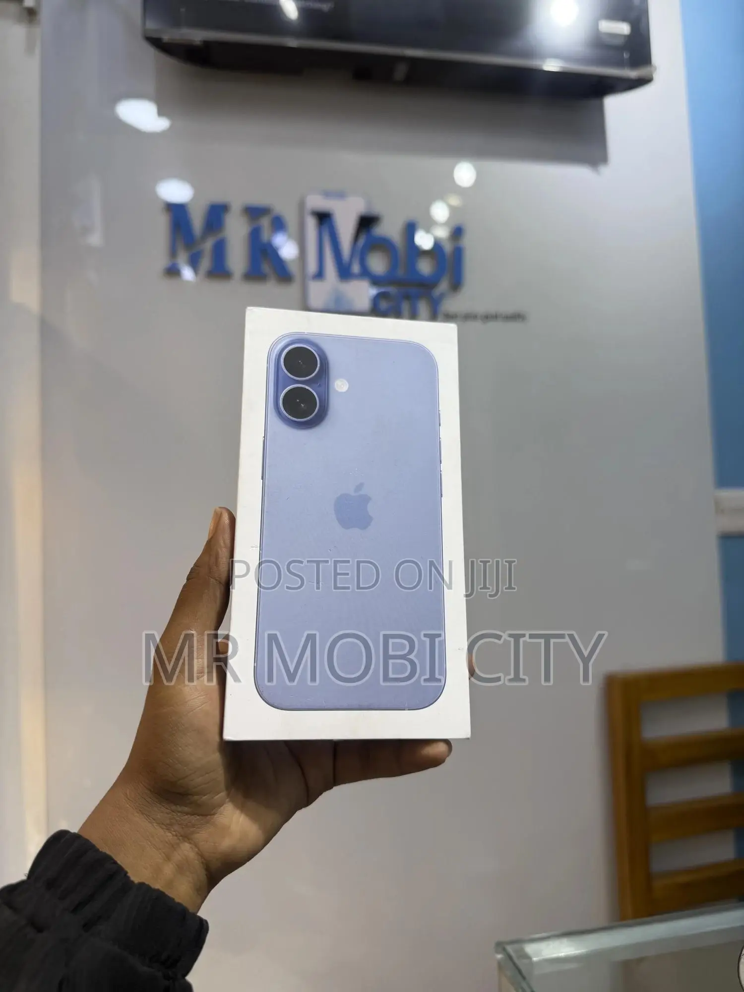 New Apple iPhone 17 256 GB Blue