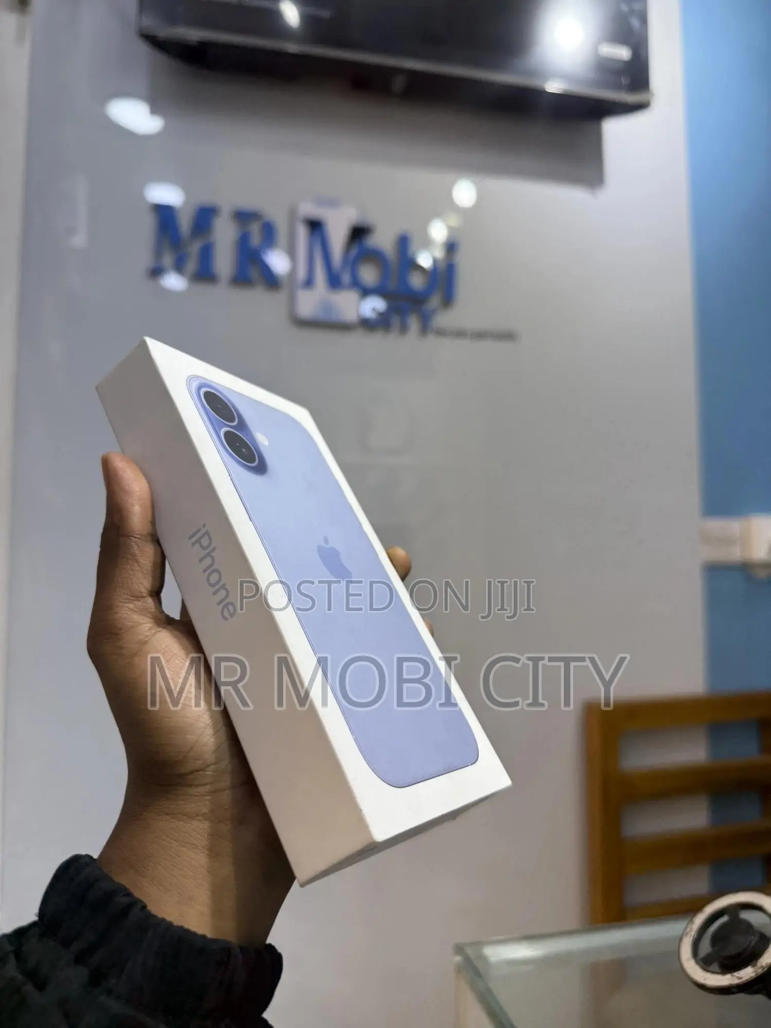 New Apple iPhone 17 256 GB Blue