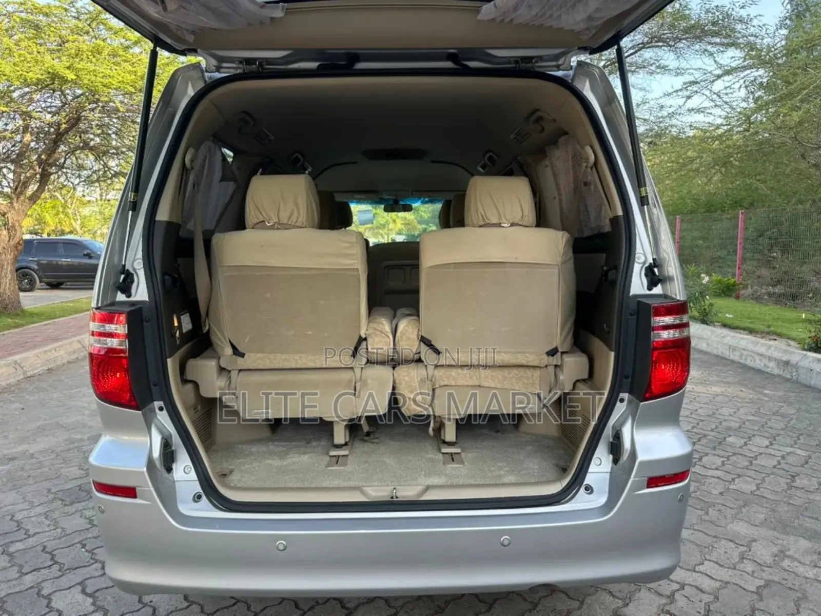 Toyota Alphard 2007 Silver