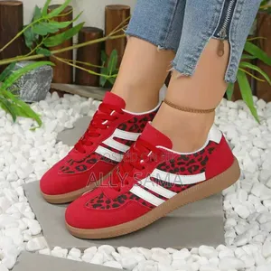 Women's Sneakers Working Material Leather