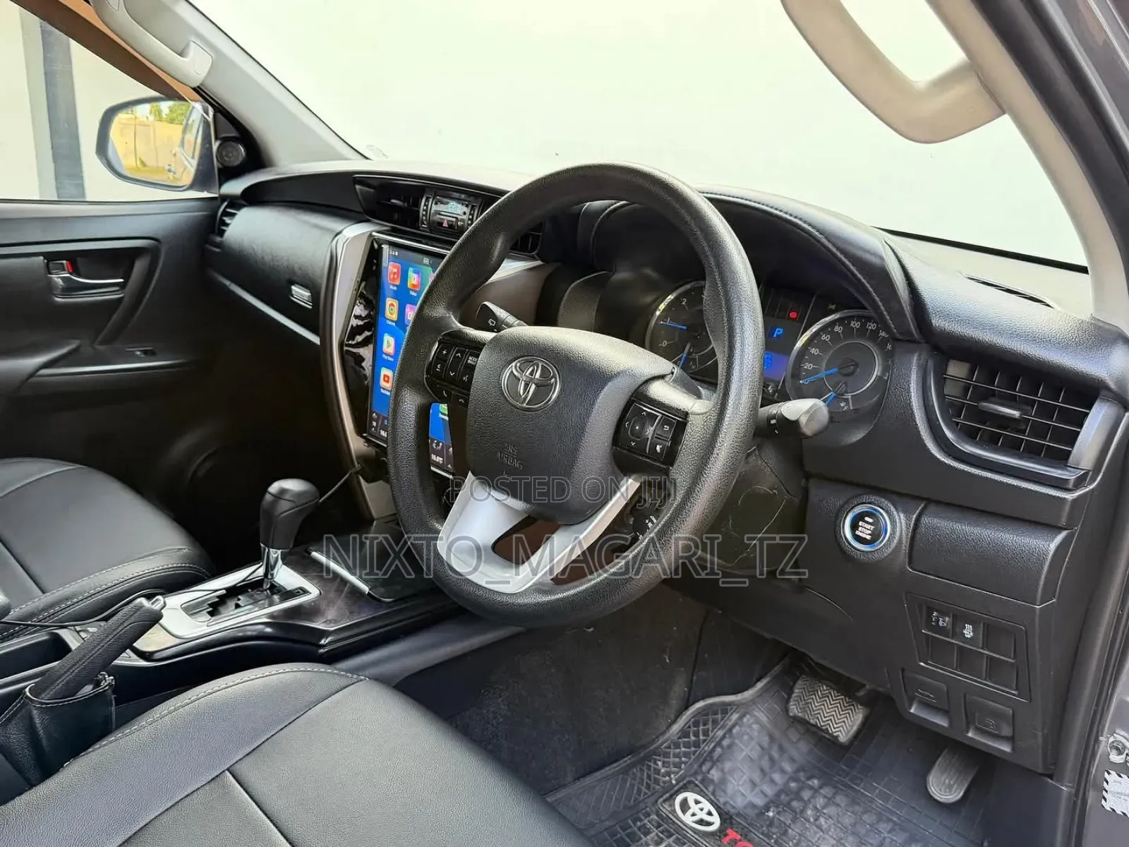 Toyota Fortuner 2023 Gray