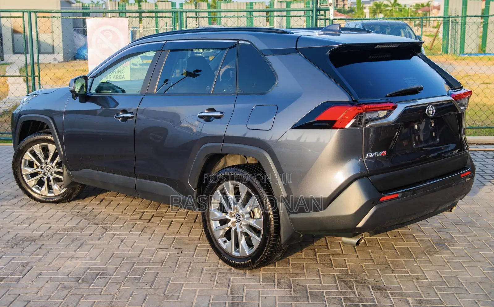 Toyota RAV4 2020 Gray