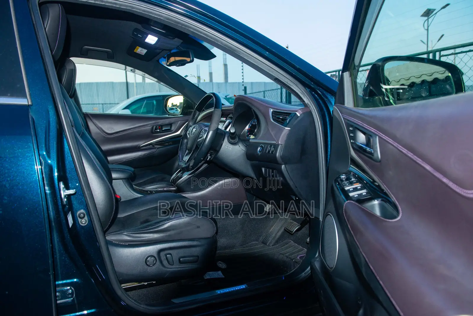 Toyota Harrier 2.0 2016 Blue