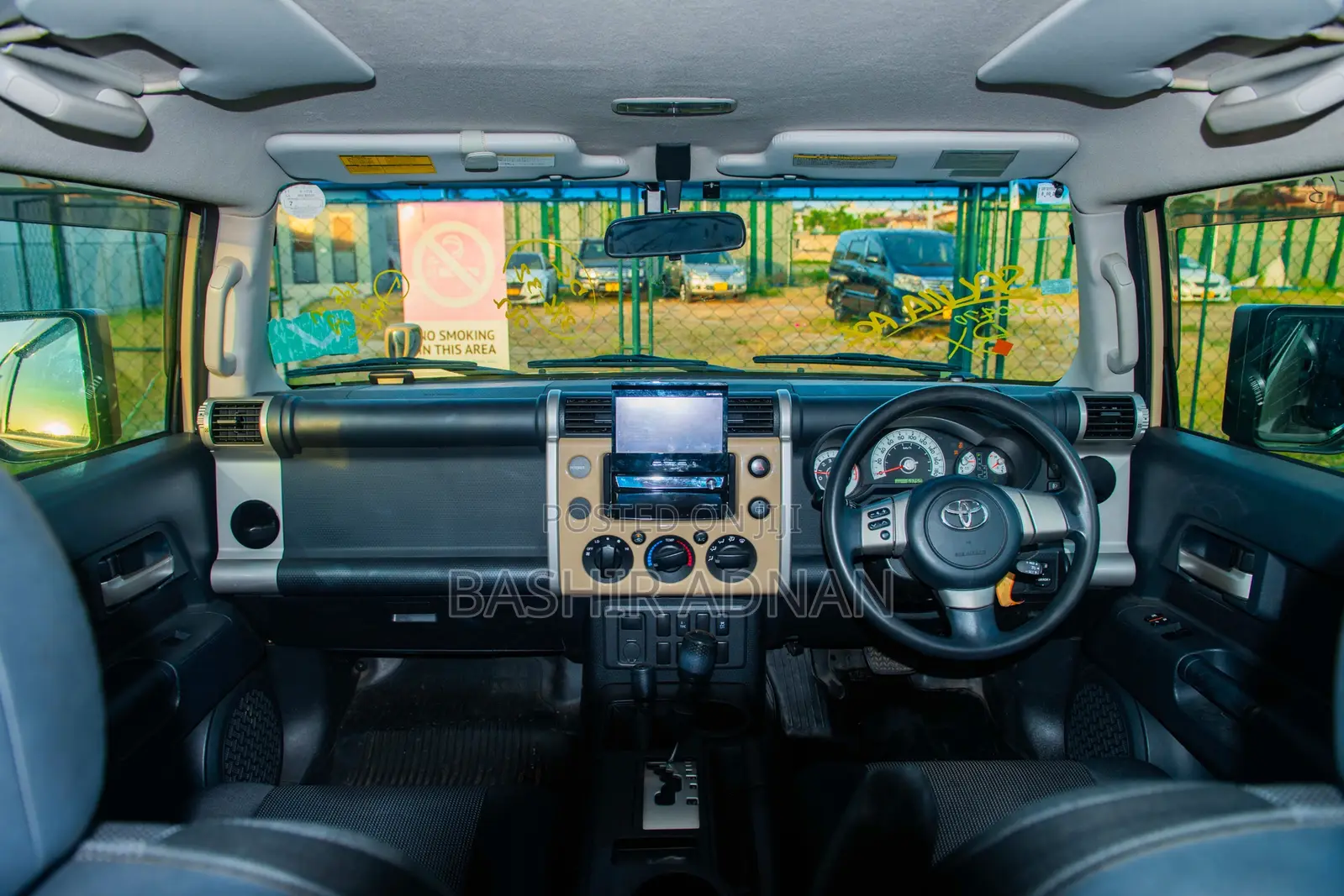 Toyota FJ Cruiser 2013 Gold