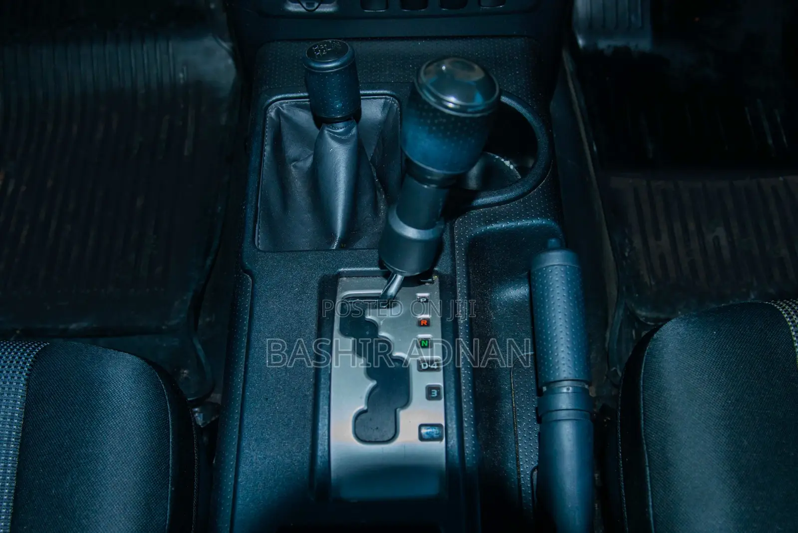 Toyota FJ Cruiser 2013 Gold
