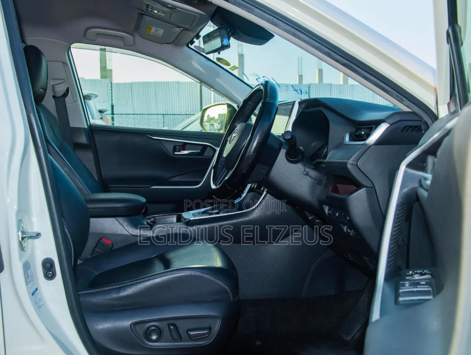 Toyota RAV4 2020 White