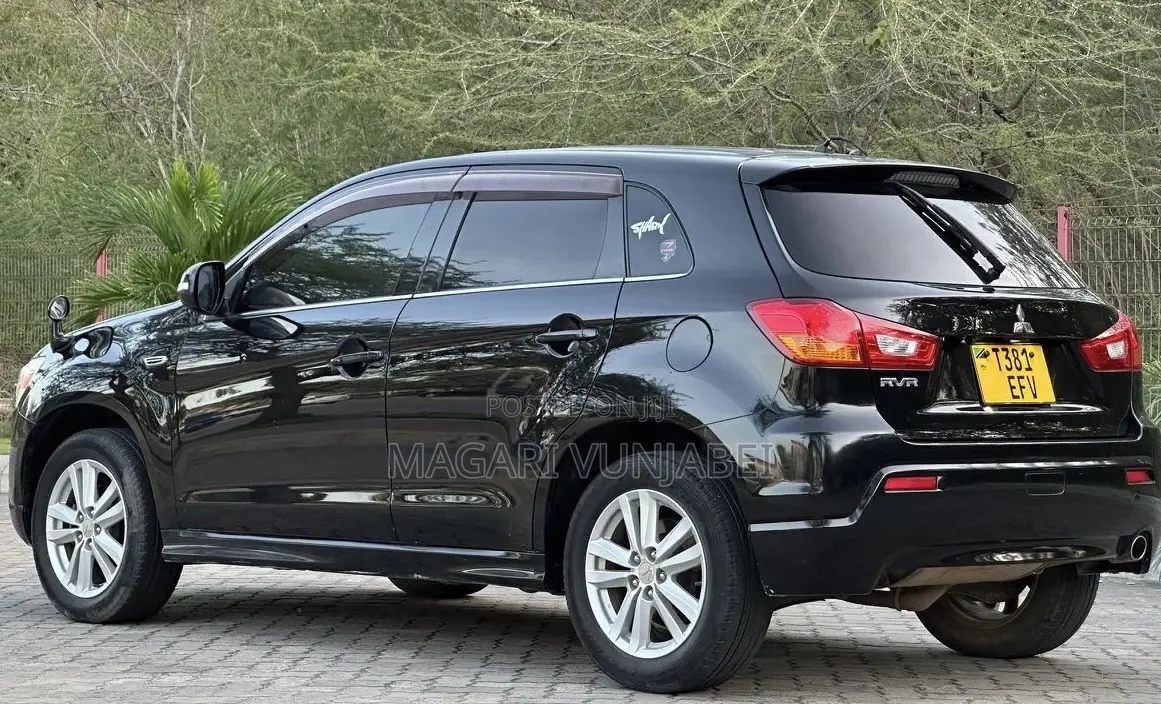 Mitsubishi RVR 2.0 2012 Black