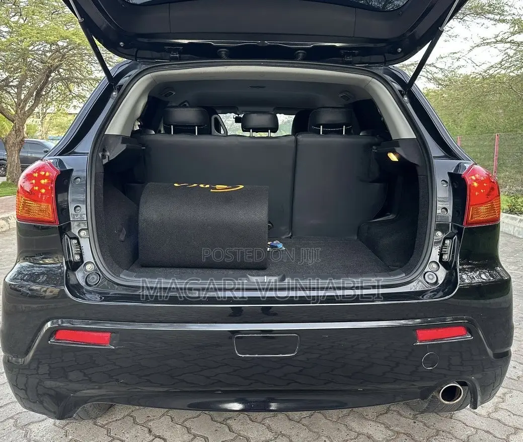 Mitsubishi RVR 2.0 2012 Black
