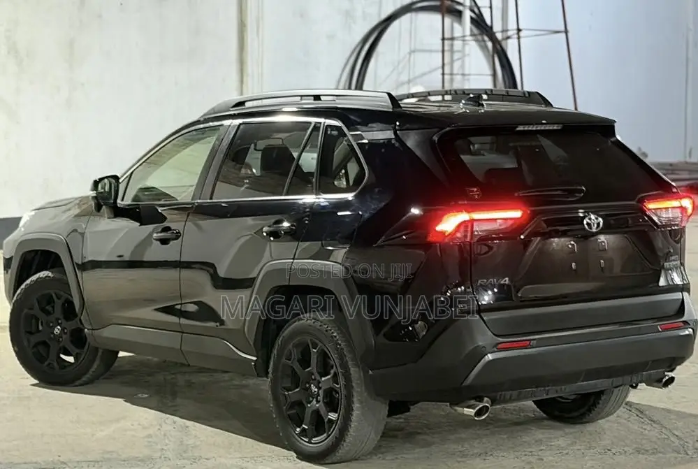 Toyota RAV4 2020 Matt Black