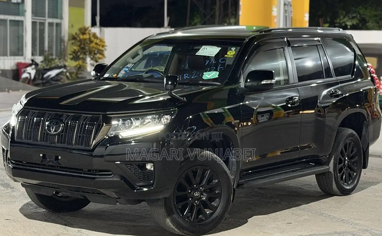Toyota Land Cruiser 2021 Matt Black