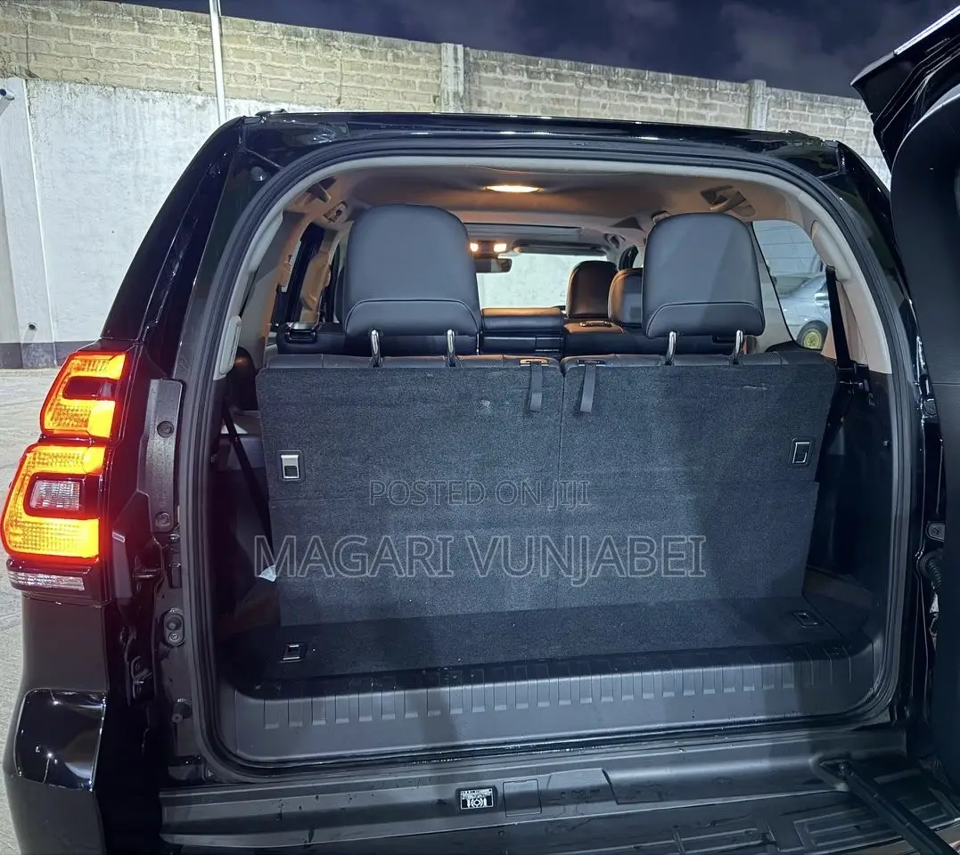 Toyota Land Cruiser 2021 Matt Black