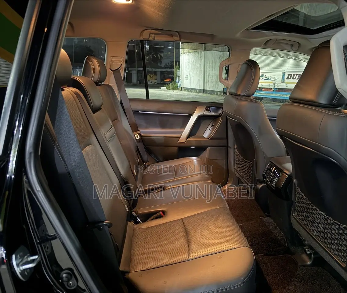 Toyota Land Cruiser 2021 Matt Black