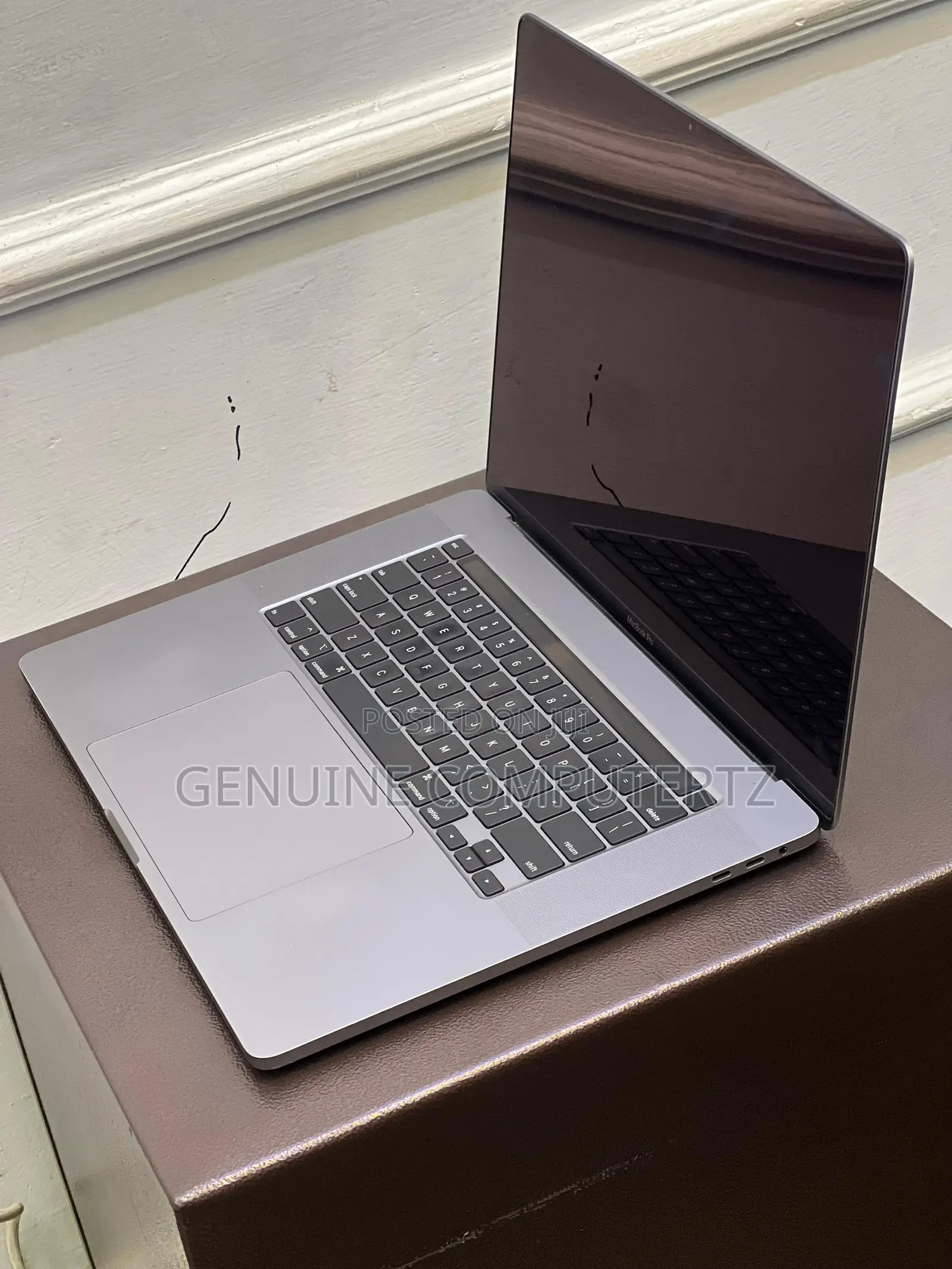 Laptop Apple MacBook Pro 2019 32GB Intel Core I7 SSD 512GB