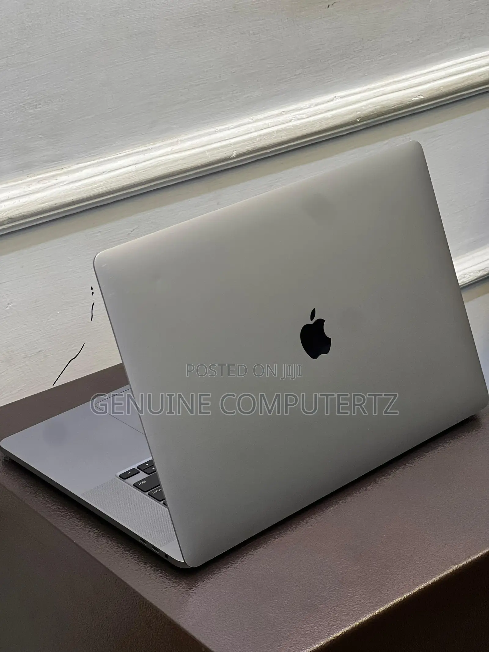 Laptop Apple MacBook Pro 2019 32GB Intel Core I7 SSD 512GB
