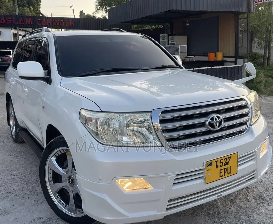 Toyota Land Cruiser 2018 Pearl