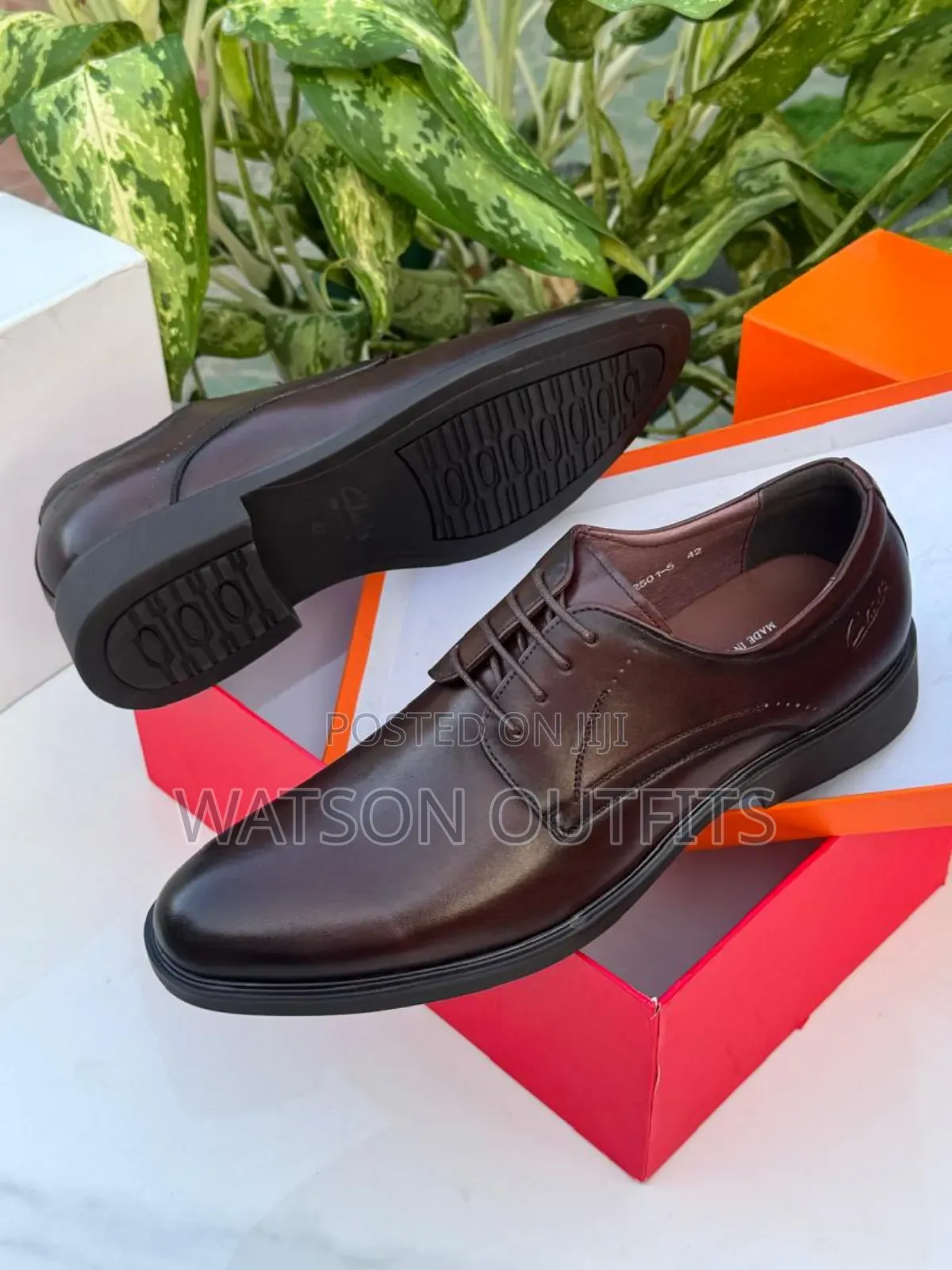 Men's Leather Shoes Uniquely Very Clarks