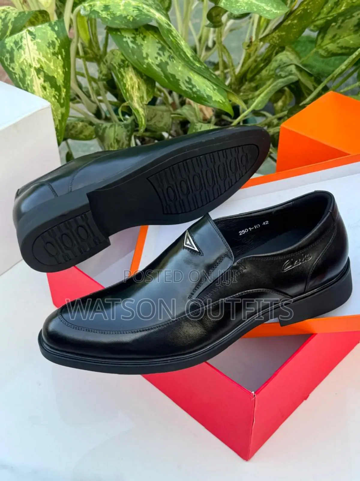 Men's Leather Shoes Uniquely Very Clarks