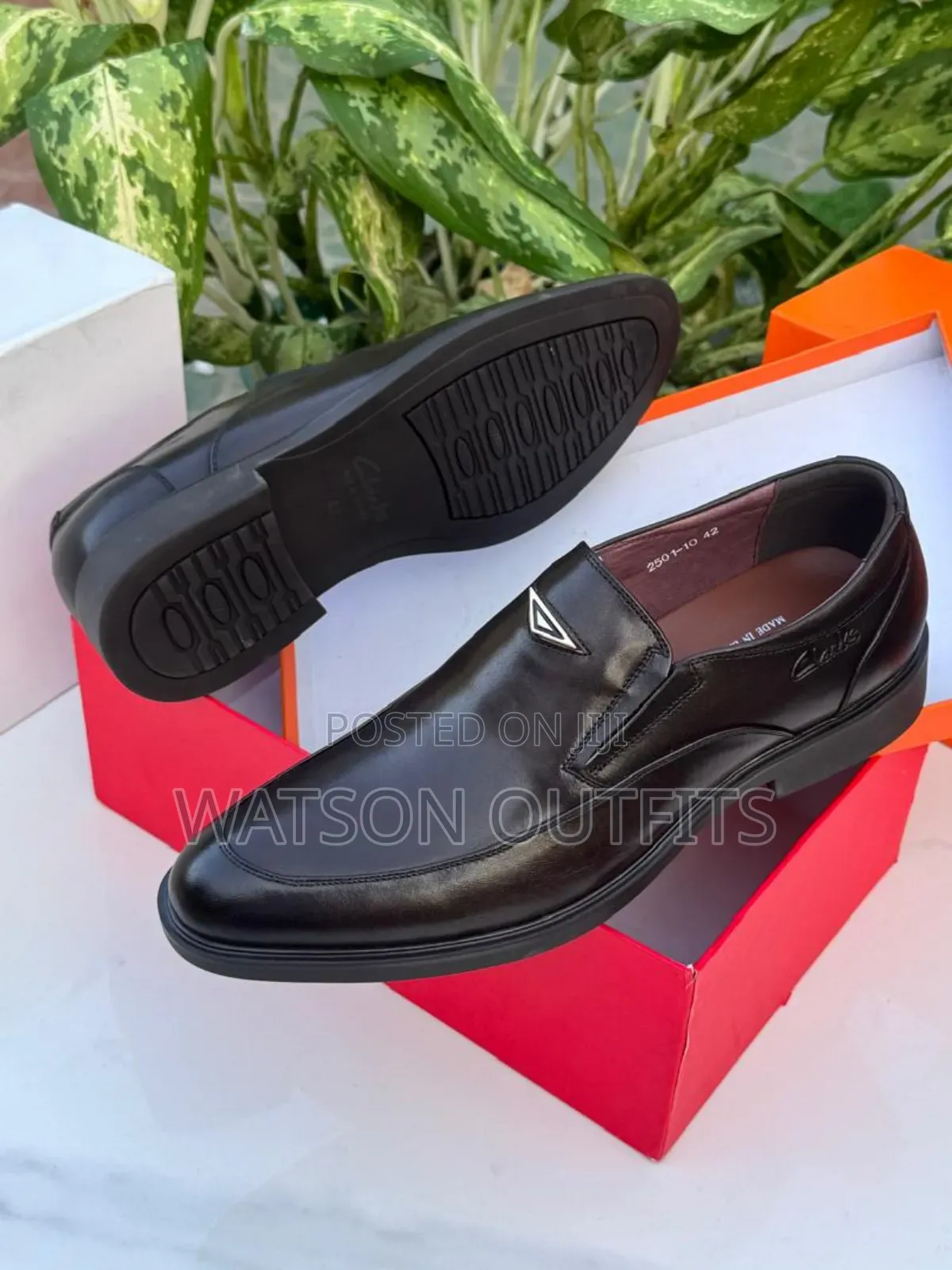 Men's Leather Shoes Uniquely Very Clarks