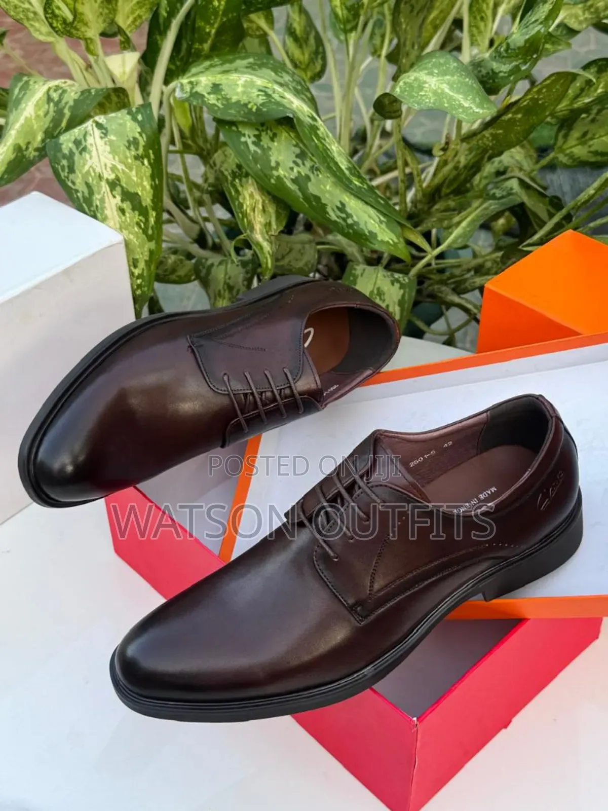 Men's Leather Shoes Uniquely Very Clarks